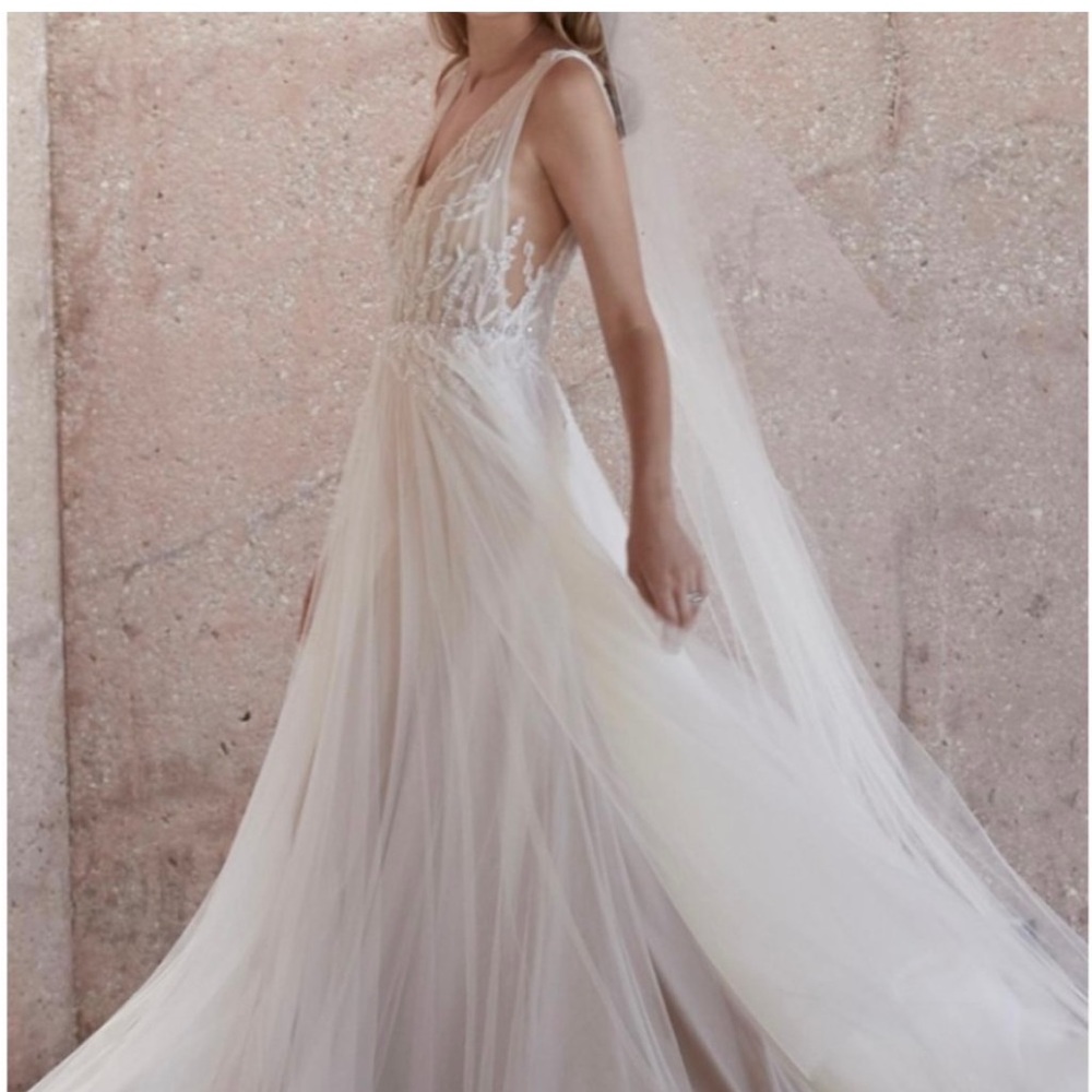 Kroes by watters wedding dress gown